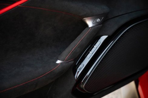 Certified 2025 Ferrari Roma Spider image 30