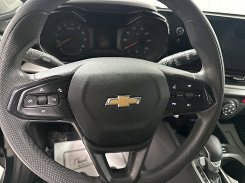 Used 2024 Chevrolet Trax LS w/ LS Convenience Package image 17