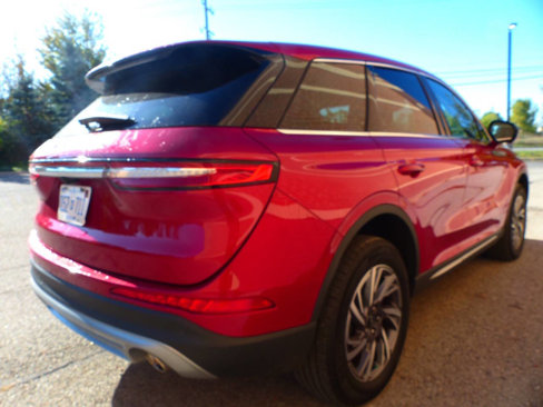 Used 2024 Lincoln Corsair AWD w/ Equipment Group 101A image 10