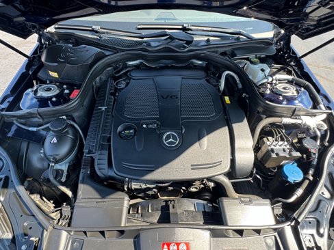 Used 2014 Mercedes-Benz E 350 4MATIC Sedan w/ Premium 1 Package image 38