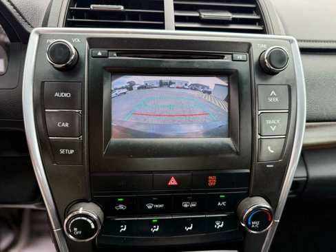 Used 2015 Toyota Camry LE image 25
