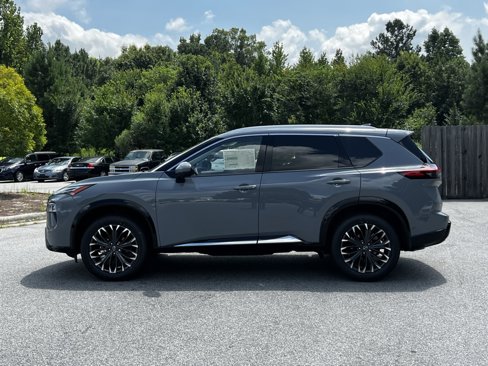 New 2025 Nissan Rogue Platinum image 3