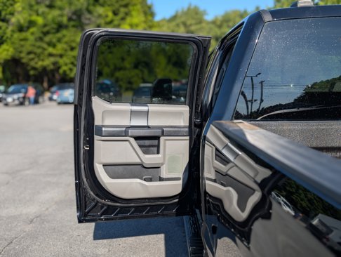 Used 2022 Ford F350 XLT w/ Black Appearance Package image 35