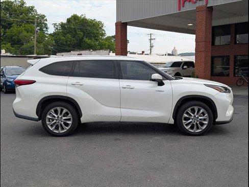 Used 2020 Toyota Highlander Limited image 4