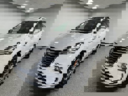 Used 2024 Buick Enclave Premium image 4