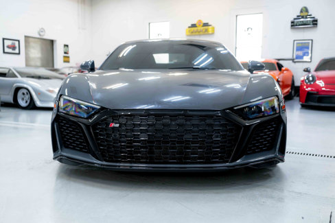 Used 2022 Audi R8 V10 w/ Premium Package image 4