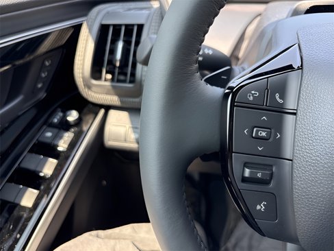 New 2025 Subaru Solterra Limited image 23