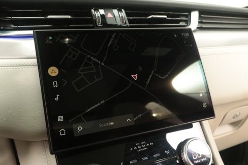 Used 2024 Jaguar F-PACE R-Dynamic S image 52