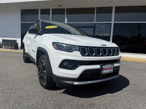 Used 2023 Jeep Compass Limited image 2