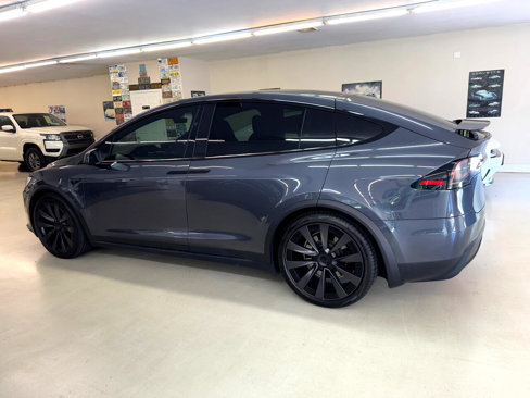 Used 2022 Tesla Model X image 29