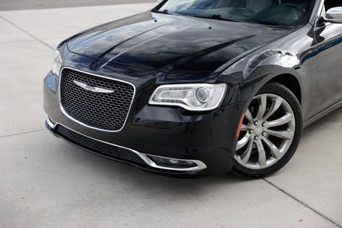 Used 2019 Chrysler 300 Limited image 26