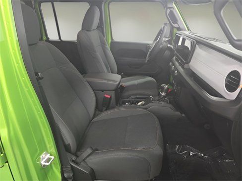 Used 2025 Jeep Wrangler Sport S image 15