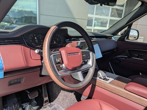 New 2025 Land Rover Range Rover Autobiography image 13