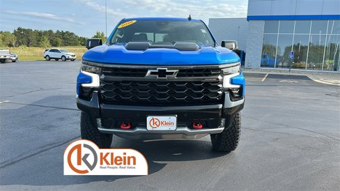 New 2026 Chevrolet Silverado 1500 ZR2 image 2