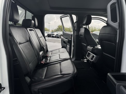 Used 2024 Ford F350 Lariat w/ Black Appearance Package image 34