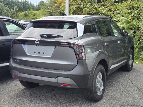 New 2026 Nissan Kicks SV image 4