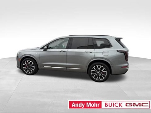 Used 2024 Cadillac XT6 Sport image 7