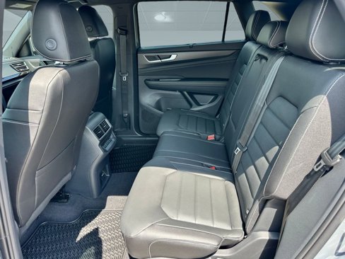 New 2026 Volkswagen Atlas Cross Sport SEL image 12