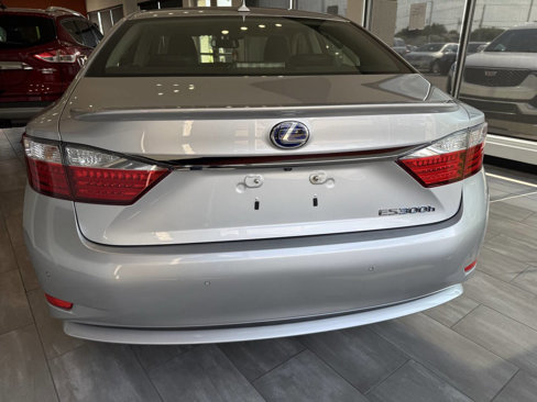 Used 2014 Lexus ES 300h image 6