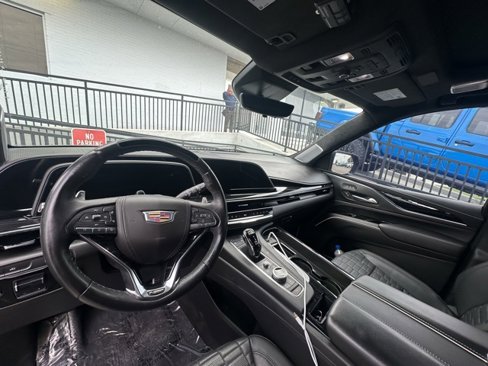 Used 2024 Cadillac Escalade V w/ LPO, Floor Liner Package image 9