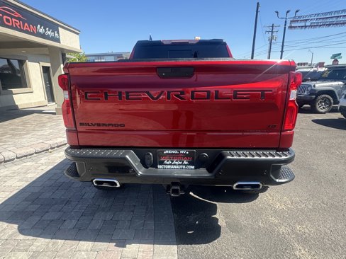 Used 2021 Chevrolet Silverado 1500 LT Trail Boss w/ Convenience Package II image 4