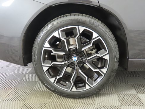 Used 2025 BMW X3 xDrive30i w/ Premium Package image 33