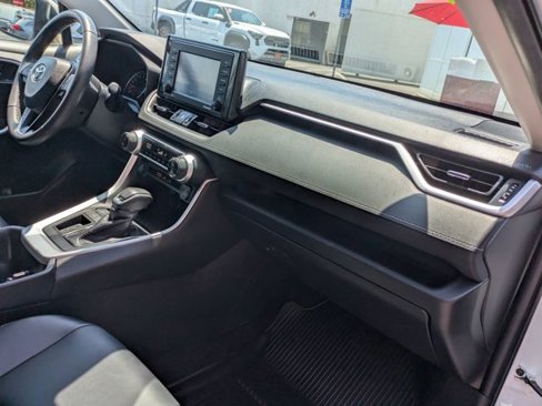 Certified 2022 Toyota RAV4 XLE Premium image 6