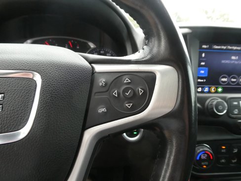 Used 2021 GMC Terrain SLT w/ Elevation Edition image 19