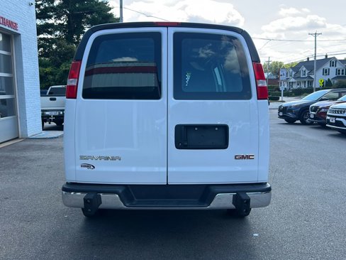 Used 2024 GMC Savana 2500 w/ Driver Convenience Package image 6