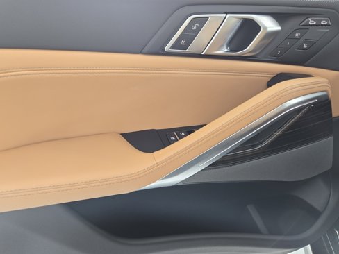 New 2026 BMW X6 xDrive40i image 14