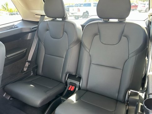 Used 2025 Volvo XC90 T8 Plus w/ Protection Package Premier image 29