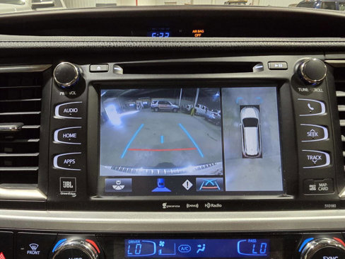 Used 2018 Toyota Highlander AWD V6 image 45