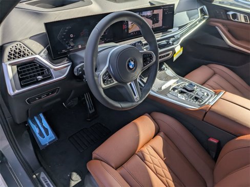 New 2026 BMW X7 M60i image 13