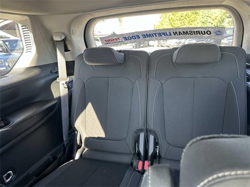 Certified 2023 Jeep Grand Cherokee L Laredo image 13