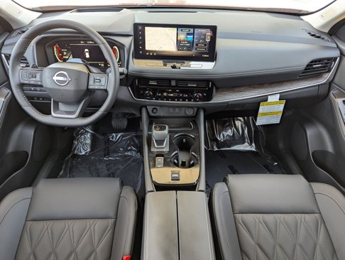 New 2025 Nissan Rogue Platinum w/ Tech Package image 10