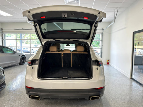 Used 2019 Porsche Cayenne image 31
