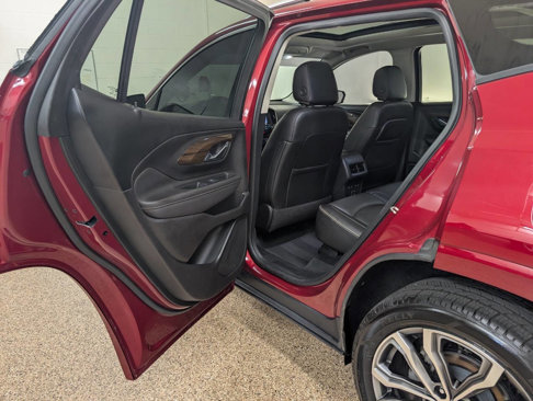 Used 2019 GMC Terrain Denali image 13