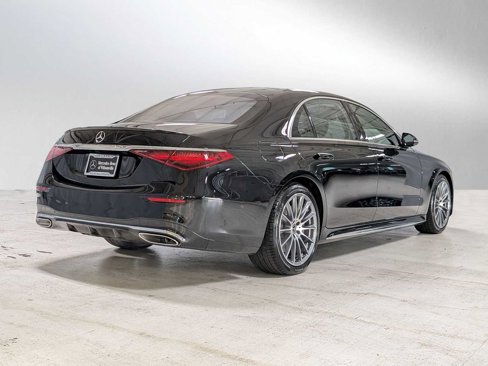 New 2026 Mercedes-Benz S 500 4MATIC image 3