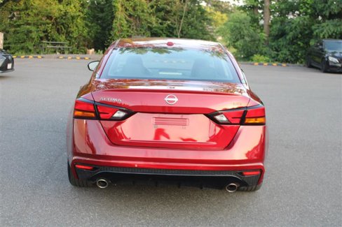 Used 2024 Nissan Altima 2.5 SR image 7