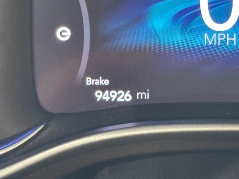 Used 2017 Chrysler Pacifica Premium image 51
