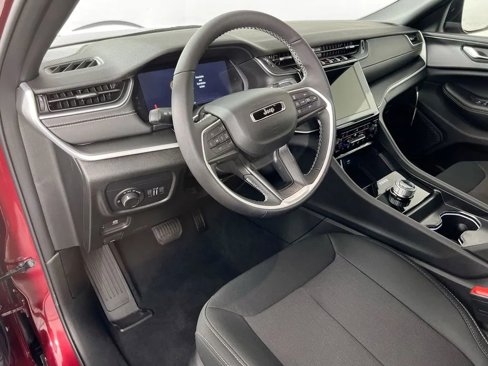 New 2025 Jeep Grand Cherokee L Laredo w/ Luxury Tech Group I image 10