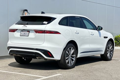 Used 2025 Jaguar F-PACE R-Dynamic S image 5