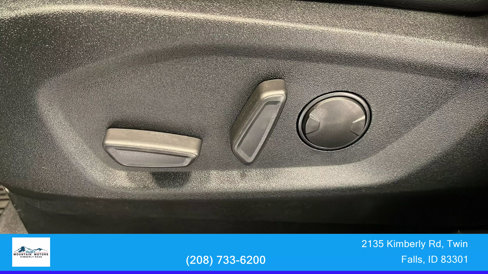 Used 2022 Ford Edge ST-Line w/ Cold Weather Package image 16