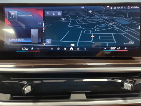 New 2026 BMW X7 M60i image 23