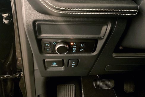 New 2025 Ford F150 Lightning Platinum image 30