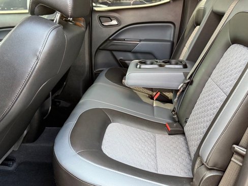 Used 2019 Chevrolet Colorado Z71 image 31