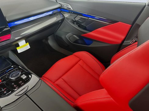 New 2026 BMW M5 w/ Carbon Package image 30