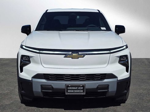 New 2026 Chevrolet Silverado EV LT image 9
