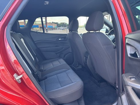Used 2024 Chevrolet Trax RS w/ Driver Confidence Package image 15