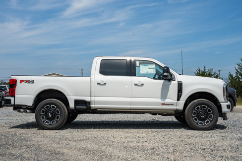 New 2025 Ford F250 Platinum image 3